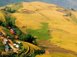 Lao Cai: Bat Xat Overview Vietnam Adventure Tours: Northern Vietnam Adventure And Trekking Tour