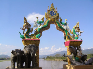 Northern Thailand tours to Laos _ Thailand sightseeing tours
