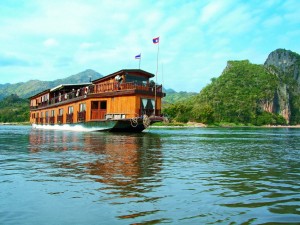 Laos Cruise Tours: Thailand Downstream Cruise Tour To Laos