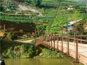 Sapa Adventure Tours: Easy Sapa Trekking Tour To Lao Chai - Ta Van Villages