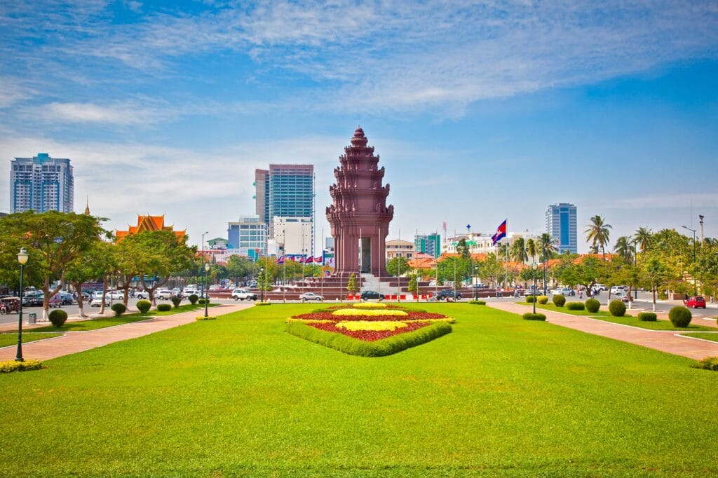 5-DAY ESSENTIAL CAMBODIA FAMILY HOLIDAY FROM PHNOM PENH TO SIEM REAP - 1