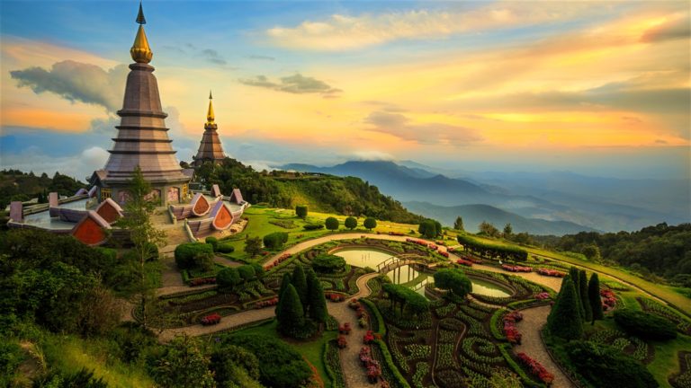 Best Package Tour Mekong River Cruise Chiang Mai To Luang Prabang Laos