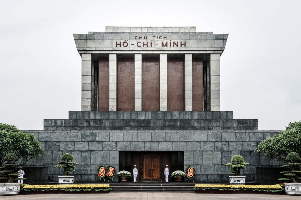 Full-day hanoi sightseeing tour Ho chi minh mausoleum