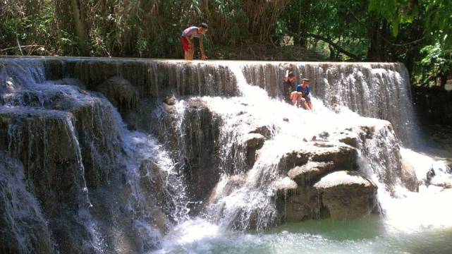 Laos vietnam family tours of world heritages - laos family tours