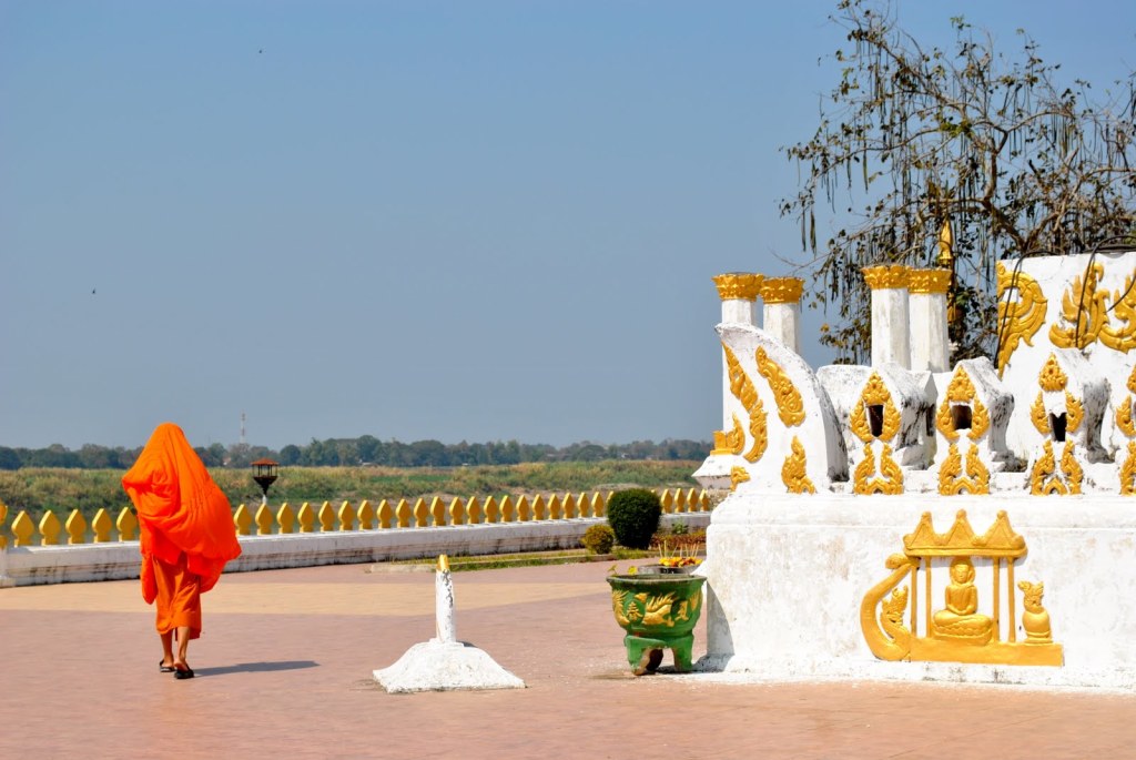 SURPRISING LAOS TOURS - 1