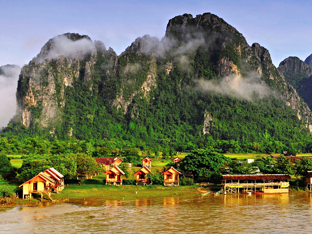 Best selling laos tour from vientiane to vang vieng and luang prabang Laos travel package | best selling laos tour from vientiane to vang vieng and luang prabang