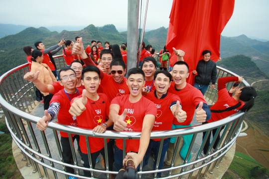 Ha giang trekking tour in focus Lung cu flag tower | ha giang trekking tour in focus