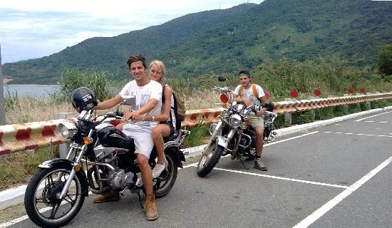 How-safe-is-motorbike-travel-from-da-nang-to-hoi-an