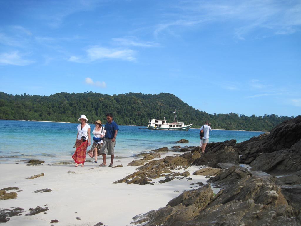 Nyaung wee island | myeik liveaboard cruise expedition