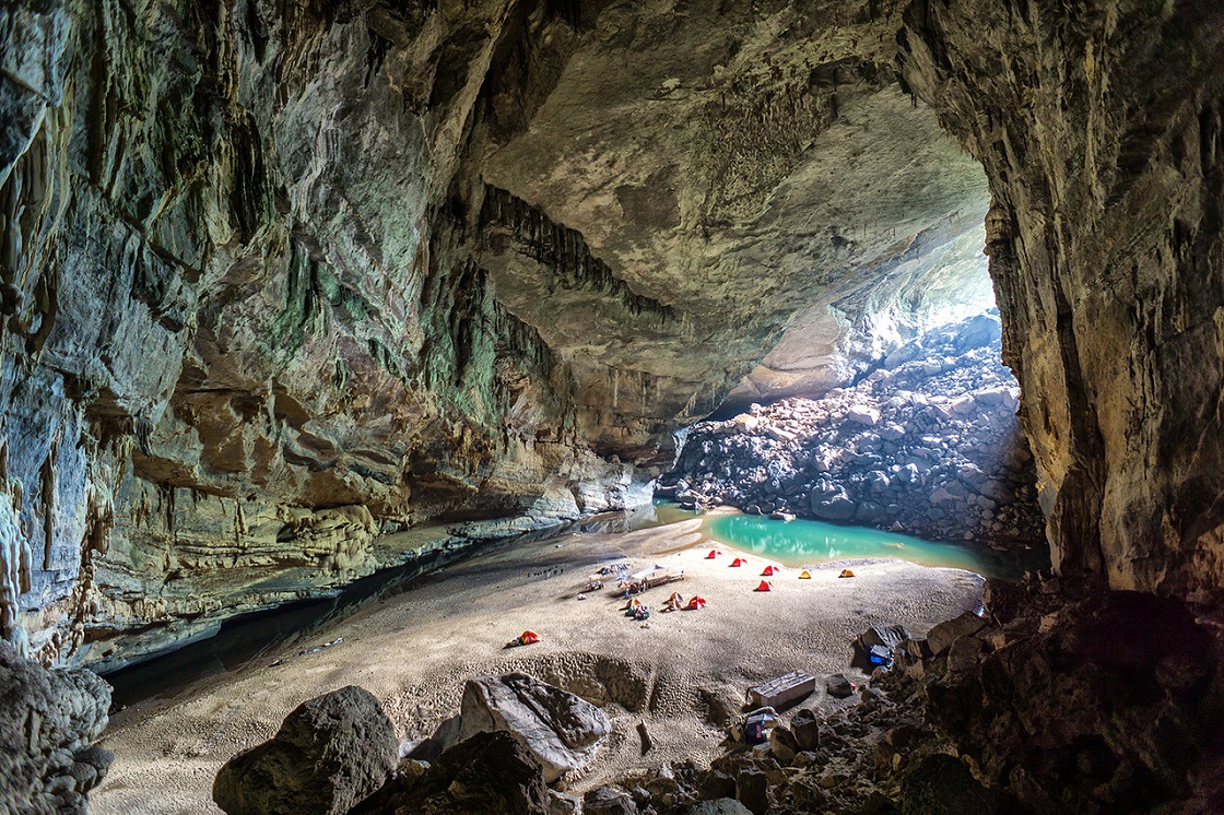 vietnam cave tours