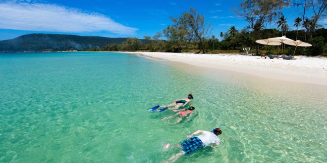 Snorkeling in rabbit island