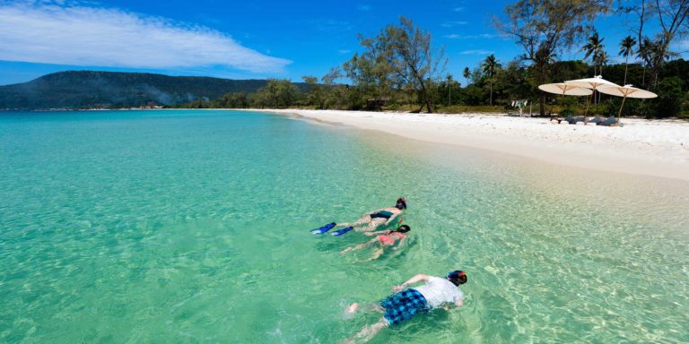 Southern cambodia biking tour to the coast Snorkeling in rabbit island