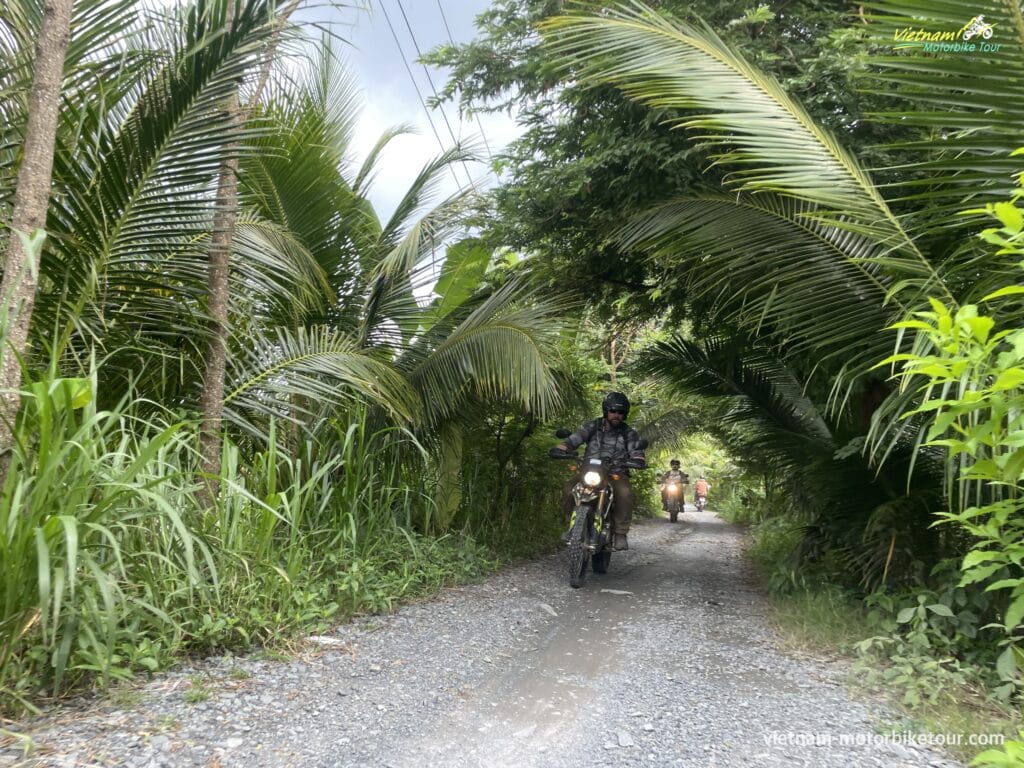Southern vietnam motorcycle tour to mekong delta 13 | mixed mekong and coastal motorbike tour
