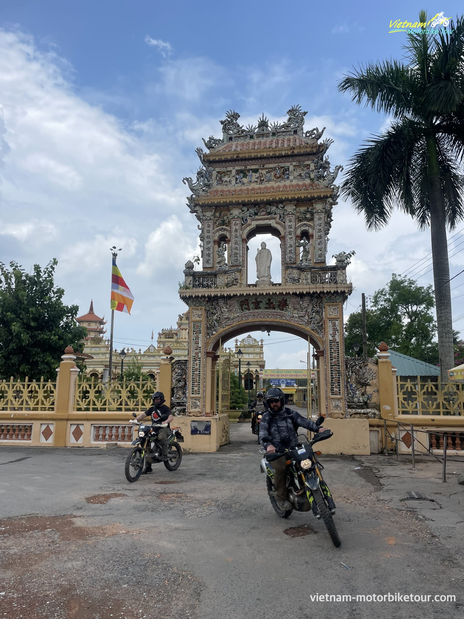Mekong motorbike tour for hidden beauty Southern vietnam motorcycle tour to mekong delta 14 | mekong motorbike tour for hidden beauty