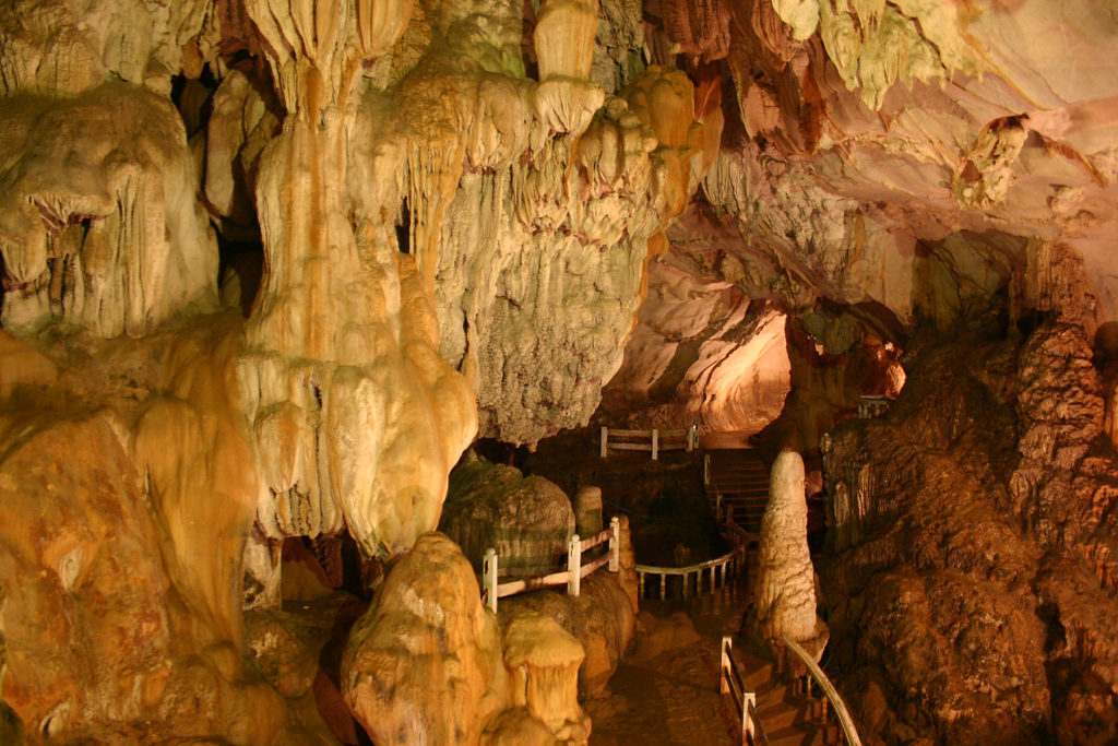 Tham jang cave 1 | full day vang vieng sightseeing tour
