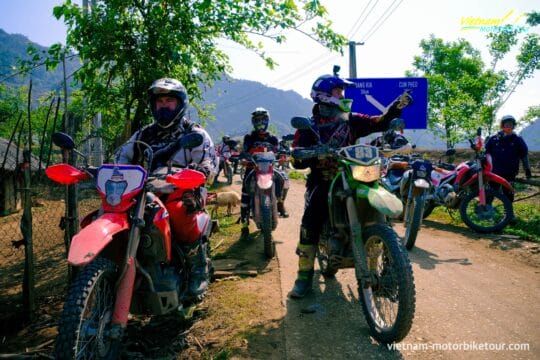 Vietnam motorcycle tour from hanoi to mai chau Vietnam dirt bike tours to mai chau 3 | vietnam motorcycle tour from hanoi to mai chau