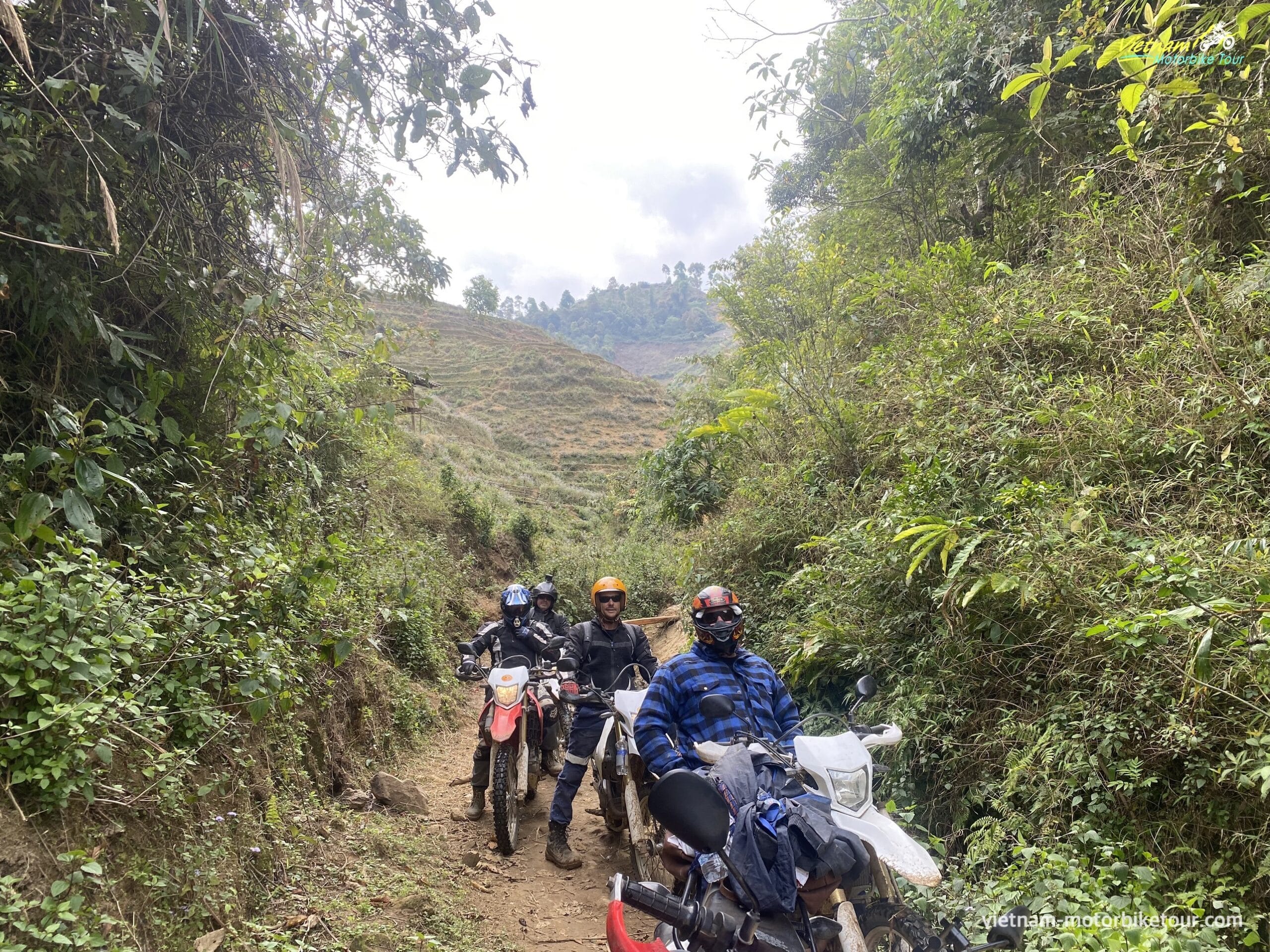 Vietnam motorcycle tour to phu yen son la 2 | short vietnam motorbike tour to phu yen, sapa ,ha giang & ba be lake