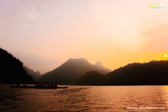 Essential vietnam northern motorbike tour Vietnam motorcycle tour to thac ba lake 3 | essential vietnam northern motorbike tour