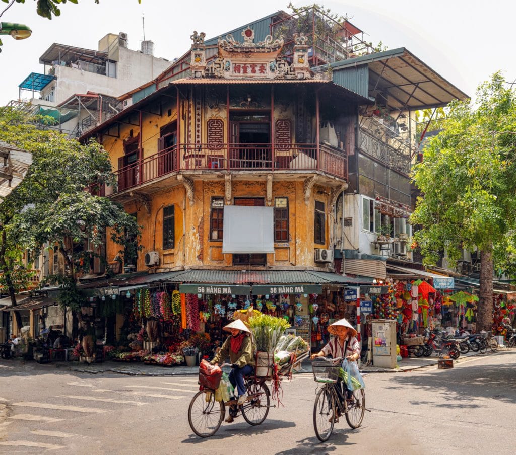 HANOI SET-DEPARTURE WALKING TOUR - 1