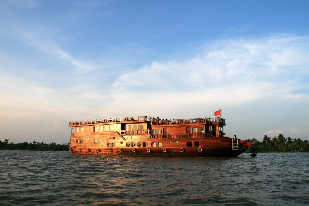 Dragon eyes cruisemekong river cruise tour with dragon eyes cruise from saigon to phu quoc island Mekong river cruise tour with dragon eyes cruise from saigon to phu quoc island