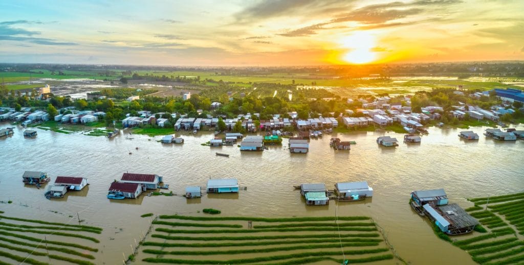 What is the best time to take a boat from can tho to phnom penh Mekong delta from above | what is the best time to take a boat from can tho to phnom penh