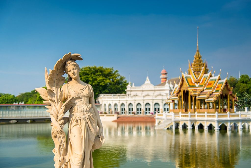 Best of bangkok sightseeing tour Bang pa in summer palace | best of bangkok sightseeing tour