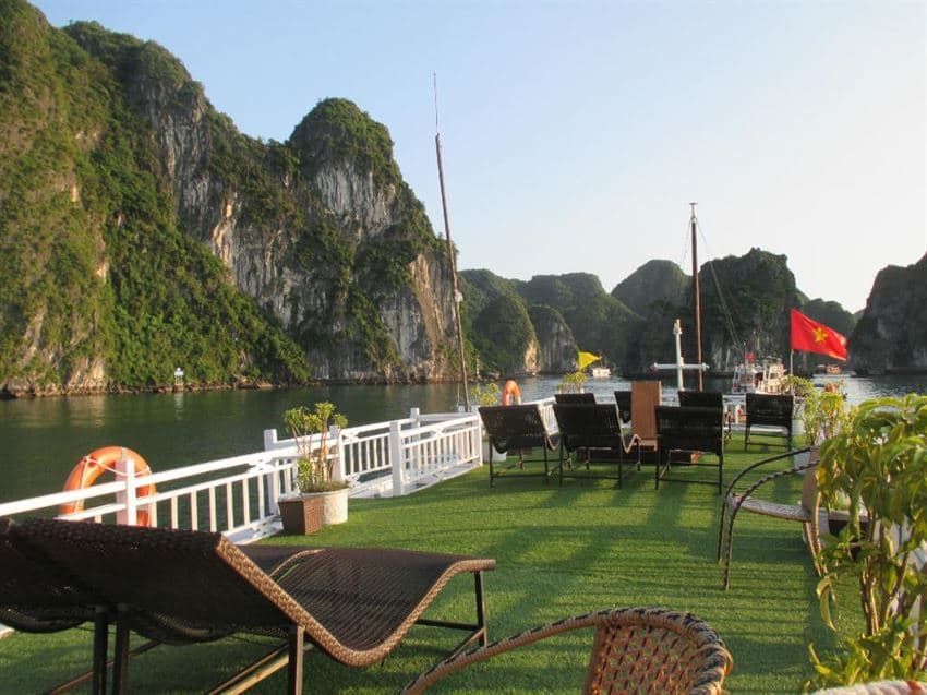 Sundeck of cruise Halong cruise tours: