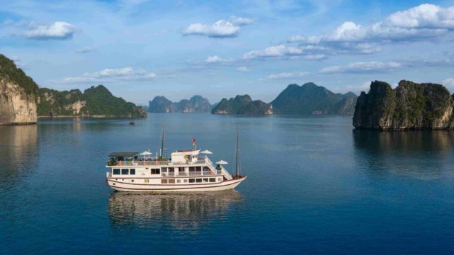 2-day halong cruise tour with flamingo cruise Luxury flamingo cruises | 2-day halong cruise tour with flamingo cruise