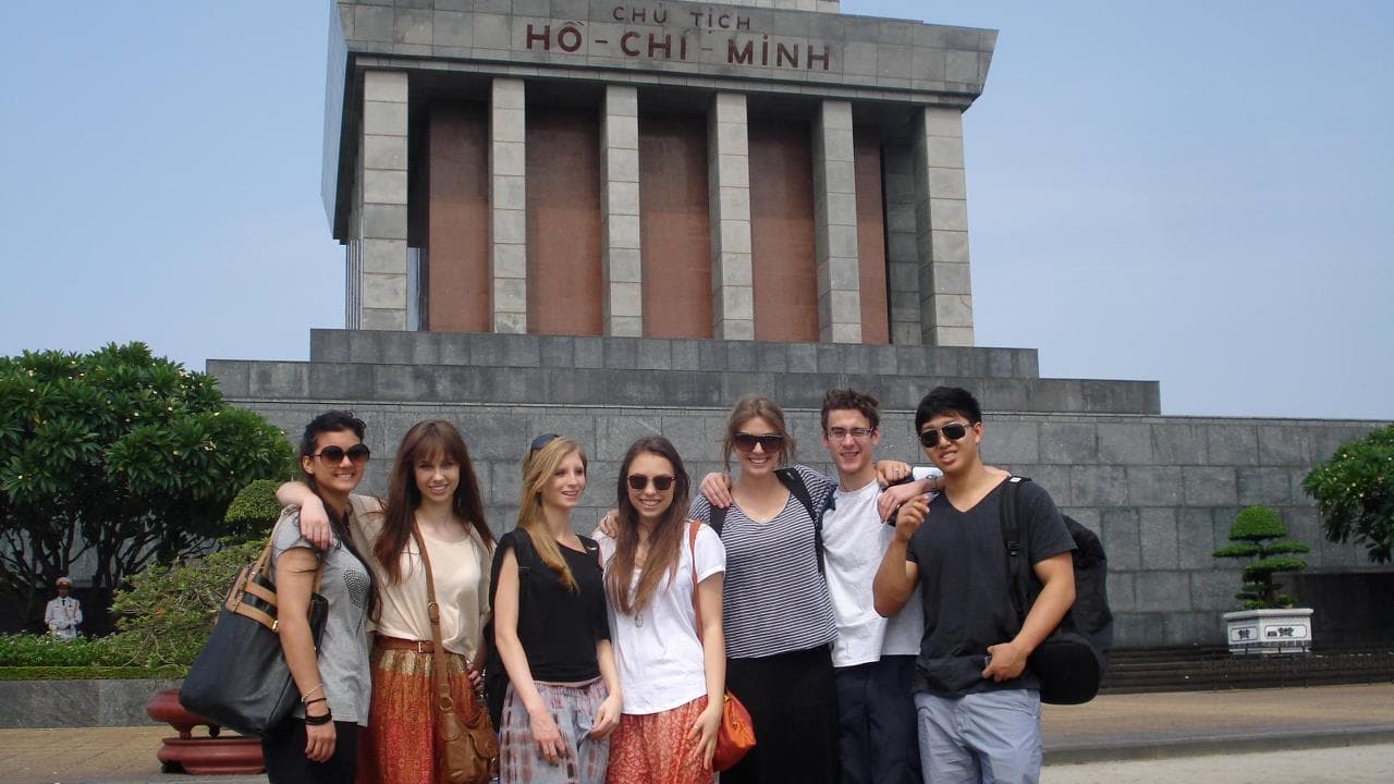 student tours hanoi