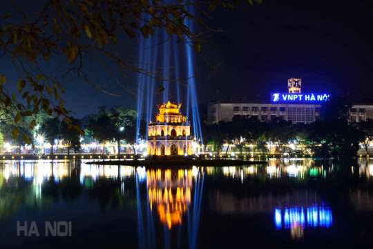 Hoan kiem lake  
