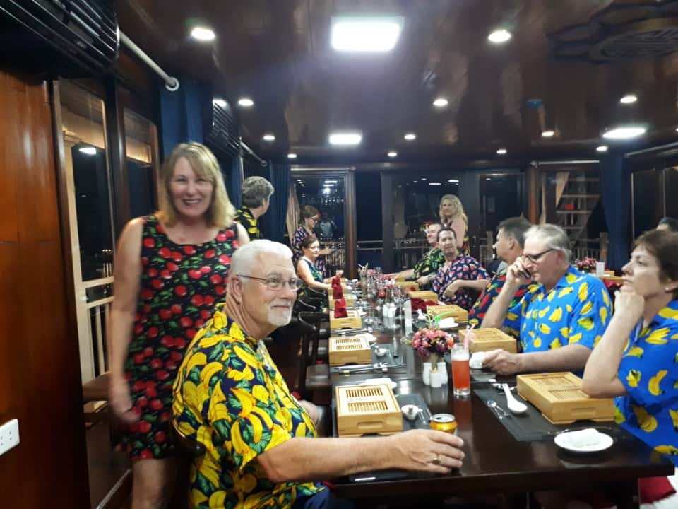 Halong luxury flamingo cruises Budget vietnam tour for landscapes from hanoi to saigon via hue, hoi an
