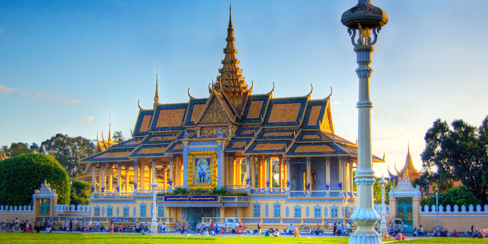 Silver pagoda in phnom penh - best laos cambodia vietnam promotion tours Silver pagoda in phnom penh - best laos cambodia vietnam promotion tours