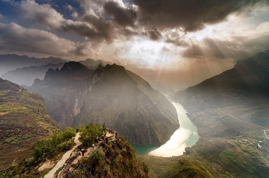 North vietnam photo tour of the terraced rice fields and mountain landscapes -10 days North vietnam photo tour of the terraced rice fields and mountain landscapes -10 days