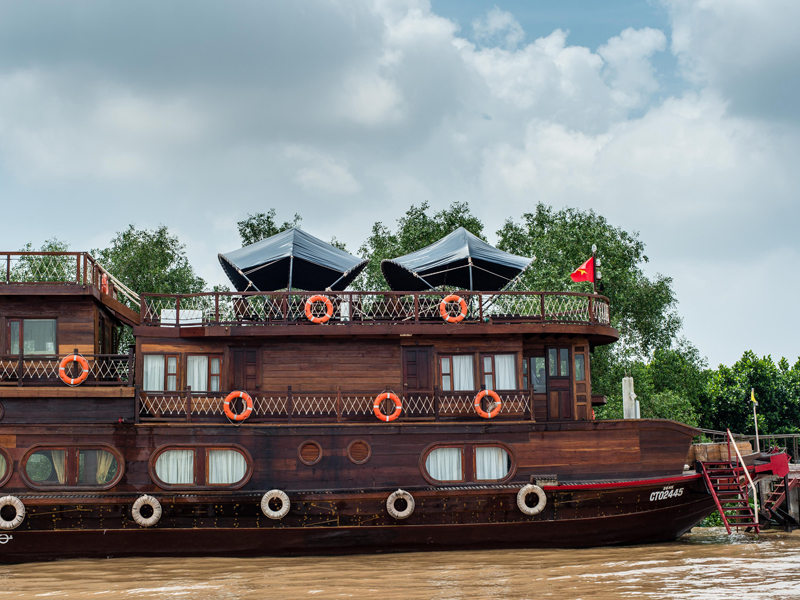 Mekong delta cruise tour to can tho and cai be by mekong eyes, dragon eyes cruise Mekong eyes cruise