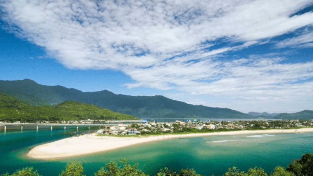 Hai van pass & lang co beach tour / 1 day Hai van pass & lang co beach tour / 1 day
