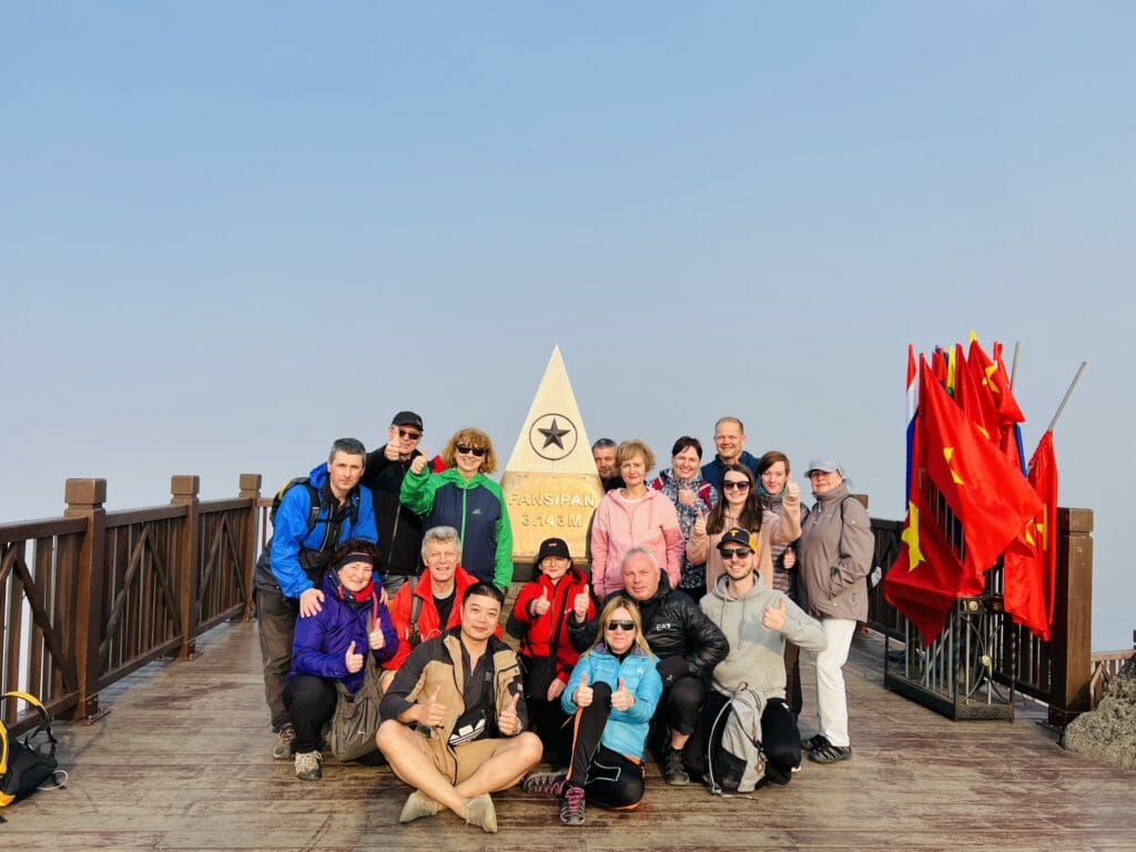 THRILLING SAPA TOUR TO FANSIPAN AND RONG MAY GLASS BRIDGE – 3 DAYS - 2