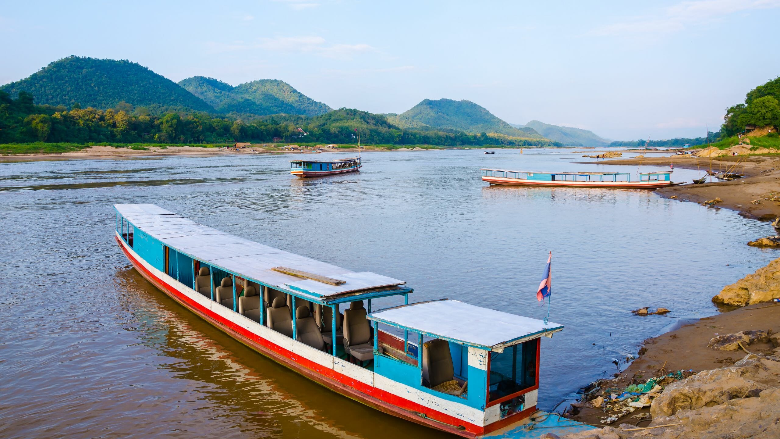 How to travel from thailand to laos: a complete guide Mekong river cruise chiang mai to luang prabang by luxury boat 16 | how to travel from thailand to laos: a complete guide