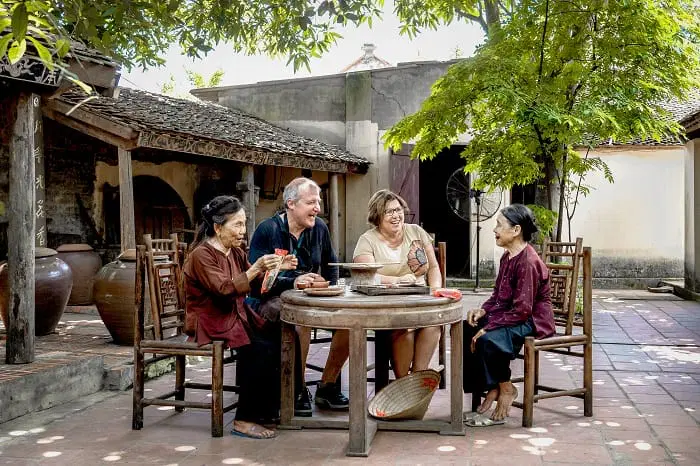 Top 5 traditional handicraft villages in the northern vietnam should not be missed Duong lam village 5 top traditional handicraft villages in the northern vietnam should not be missed 6 | top 5 traditional handicraft villages in the northern vietnam should not be missed