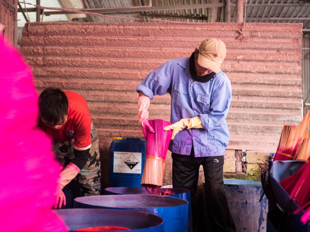Full Day Quang Phu Cau Incense Village, Conical Hat Making Village, and Train Street - 2