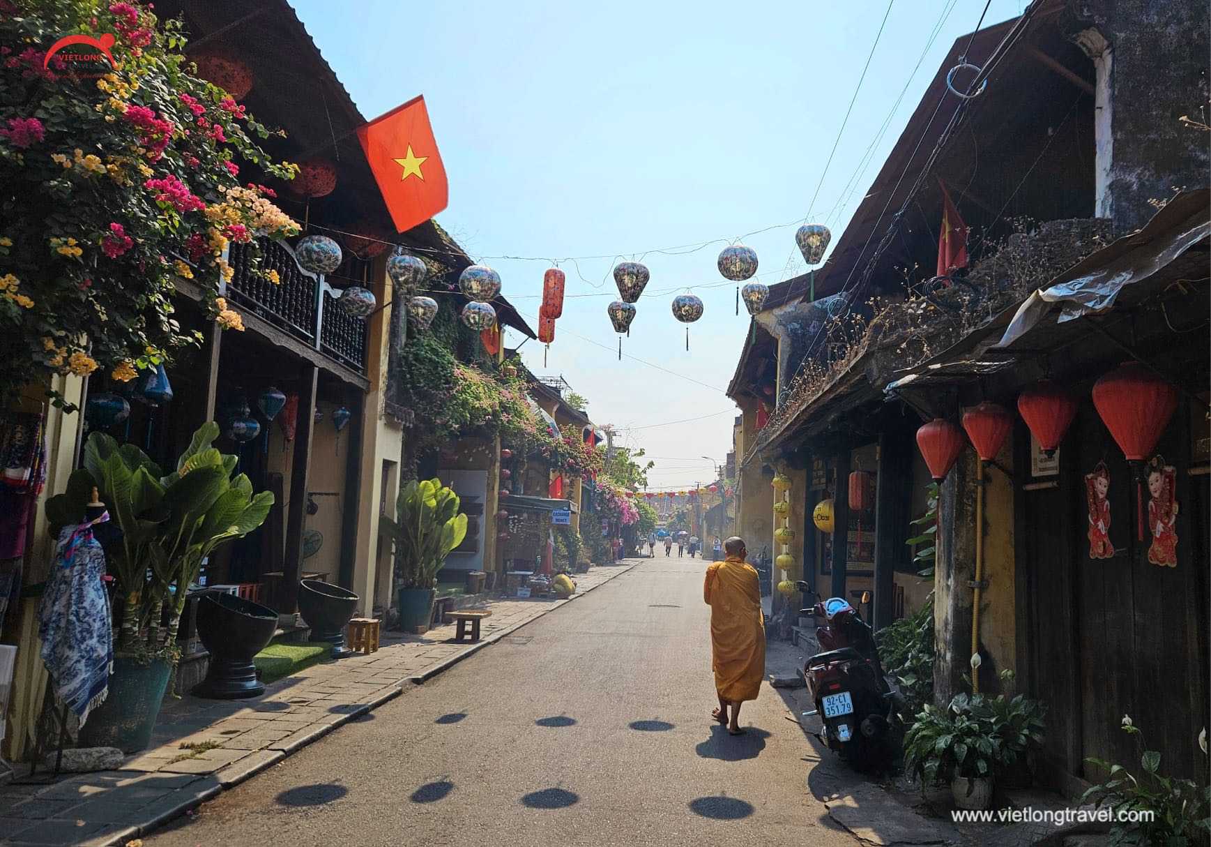Hoian sightseeing tour 8 | discovering hoi an's lantern festival: a cultural experience