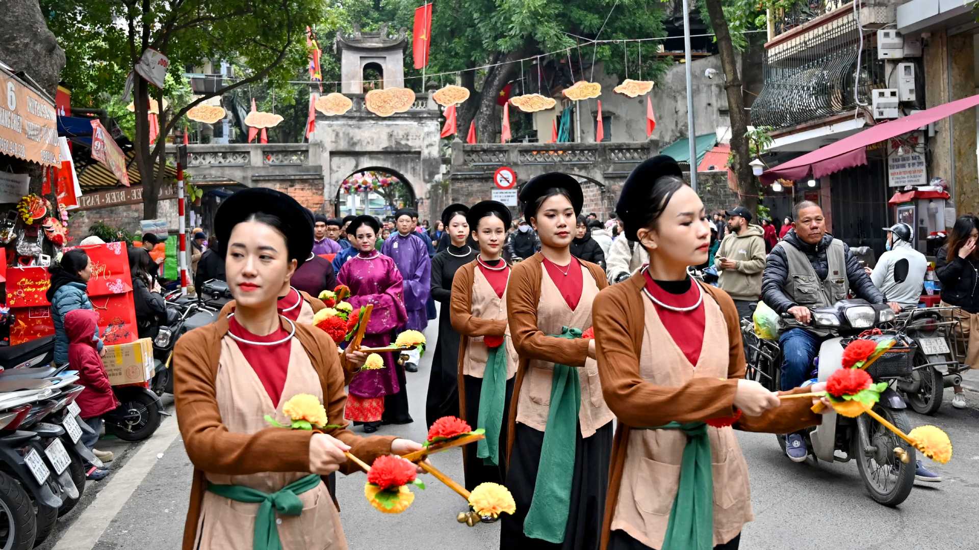 Must-see-local-events-during-tet-experience-the-magic-of-lunar-new-year-in-vietnam Must-see-local-events-during-tet-experience-the-magic-of-lunar-new-year-in-vietnam