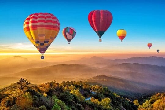 What 7-day thailand itinerary works best for couples exploring bangkok, chiang mai & an island? Hot air ballooning over the northern plains chiang mai | what 7-day thailand itinerary works best for couples exploring bangkok, chiang mai & an island?