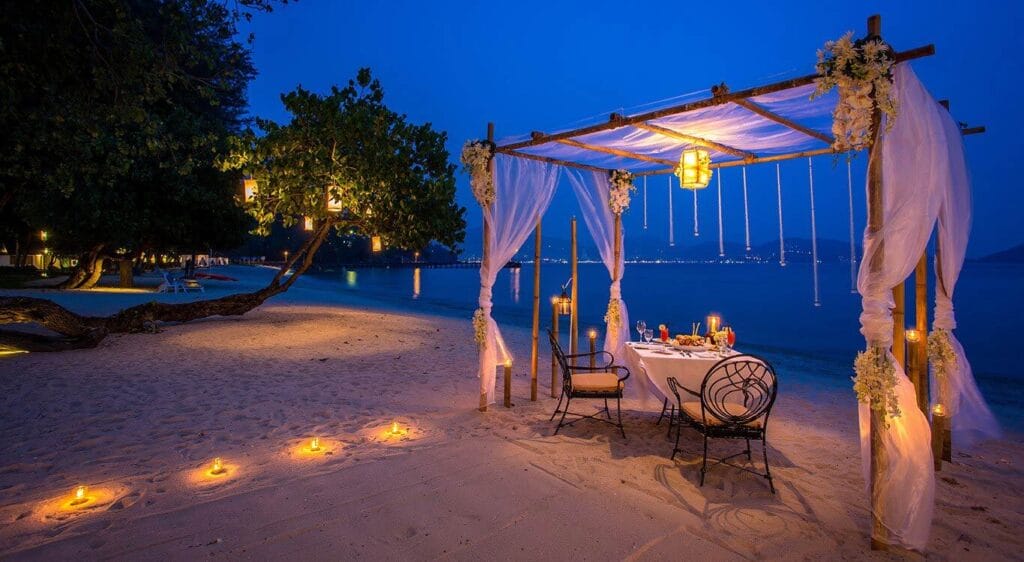 Top romantic moments in phuket: sunsets and seaside dreams Romantic activities for couples in phuket | top romantic moments in phuket: sunsets and seaside dreams