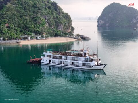 Why-choose-halong-overnight-cruise-top-attractions-activities-itineraries