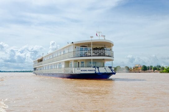 How to prepare for boating safety on the mekong between can tho and phnom penh How-to-prepare-for-boating-safety-on-the-mekong-between-can-tho-and-phnom-penh