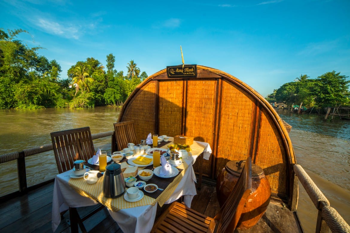 How-to-prepare-for-boating-safety-on-the-mekong-between-can-tho-and-phnom-penh How-to-prepare-for-boating-safety-on-the-mekong-between-can-tho-and-phnom-penh