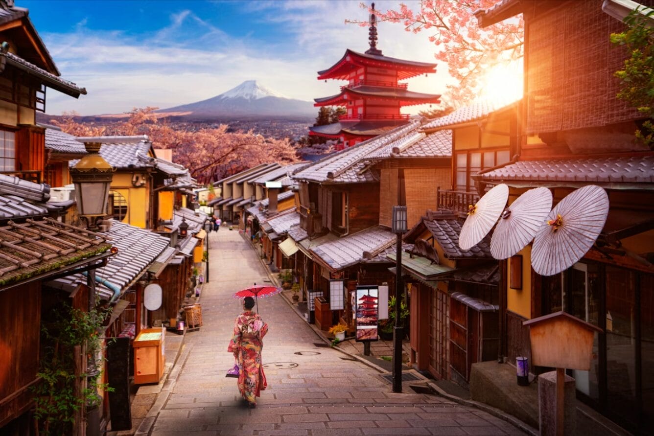 10-day journey through japan from tokyo to osaka via fuji, hakone and kyoto Japan tour to kyoto 12 | 10-day journey through japan from tokyo to osaka via fuji, hakone and kyoto