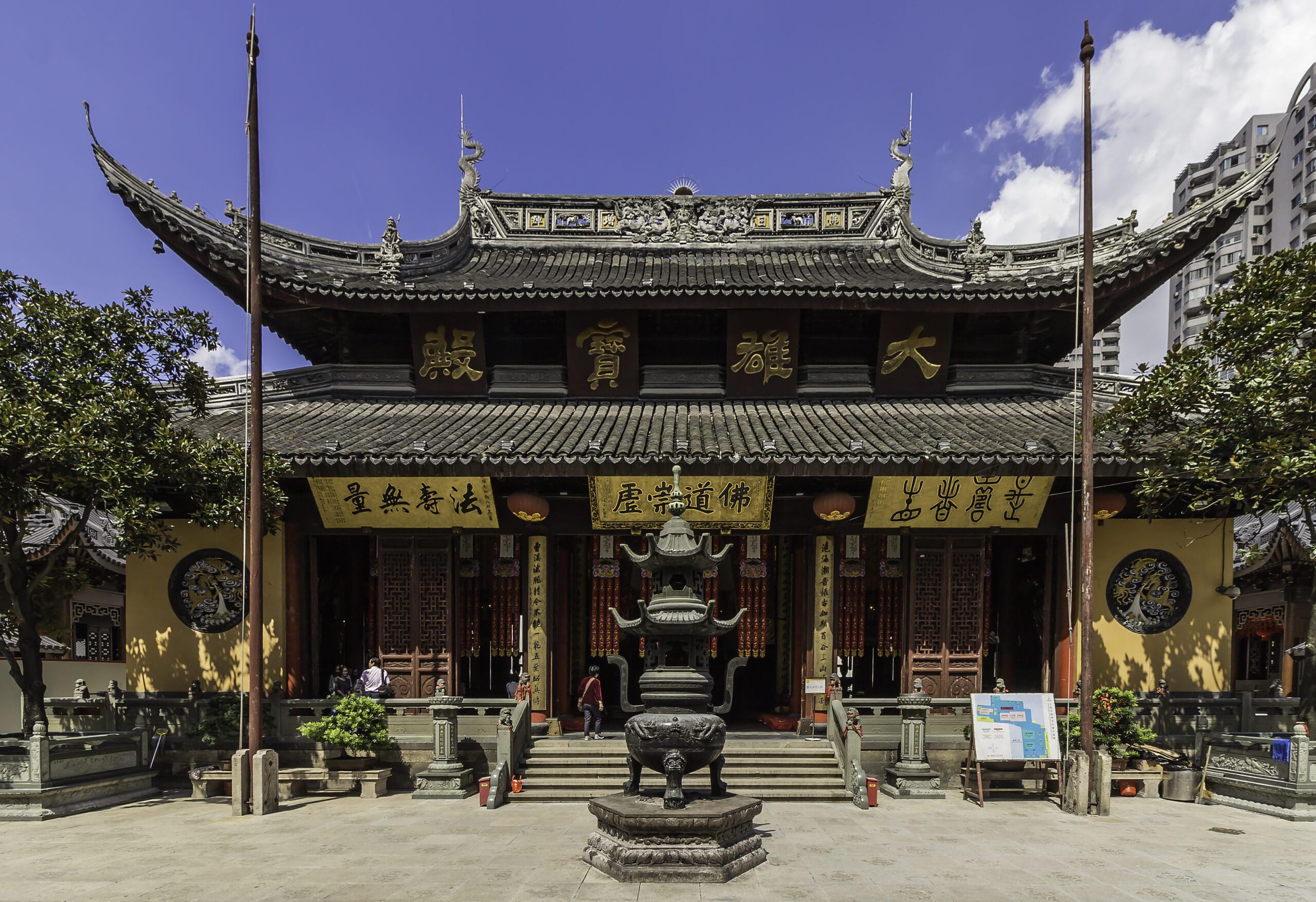 Ultimate china journey 13 days: beijing, xi’an, zhangjiajie, guilin & shanghai Jade buddha temple 2 | ultimate china journey 13 days: beijing, xi’an, zhangjiajie, guilin & shanghai
