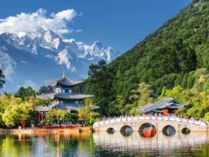 Top-scenic-routes-for-a-memorable-china-adventure